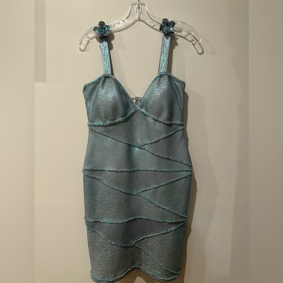 Terani Couture Dresses & Skirts - Women’s Terani Couture sleeveless dress size 10